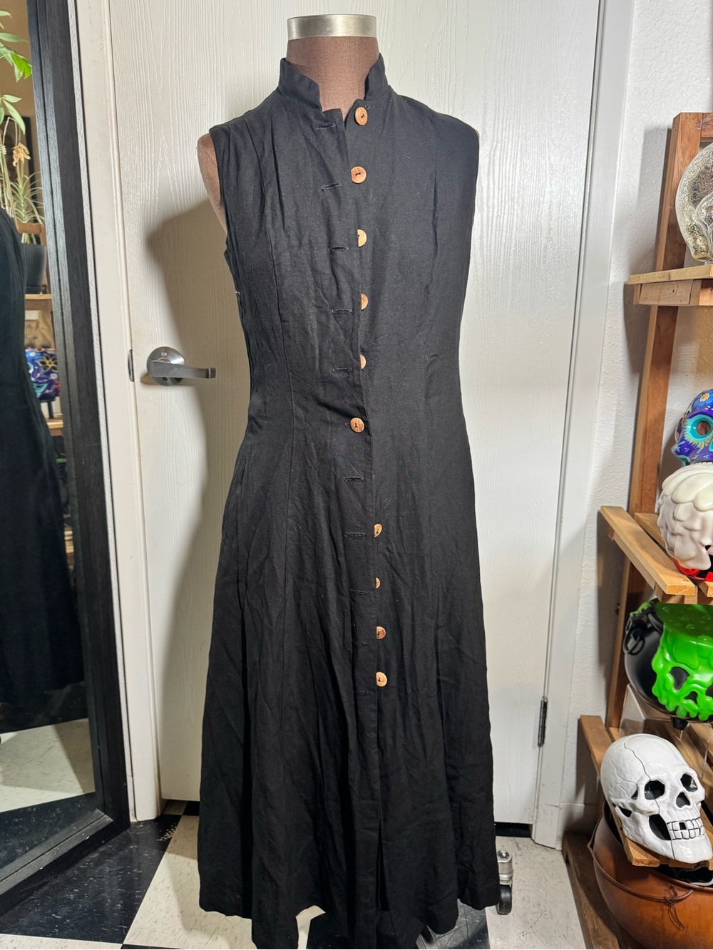 Sleeveless Black Maxi Dress with Wooden Buttons